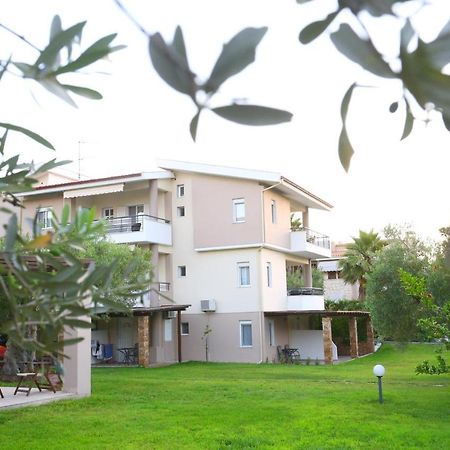 Dionisos Resort Пефкохори Екстериор снимка